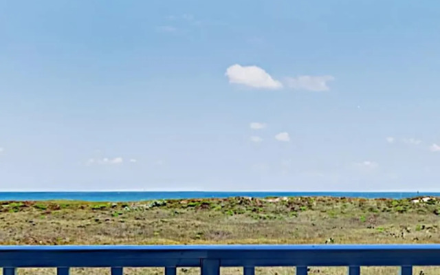 Beachfront Penthouse by RedAwning