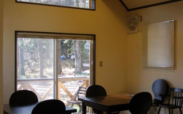 Sunny Side Hut