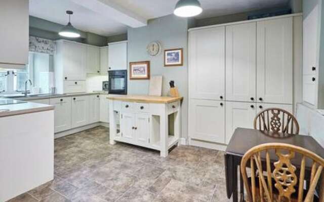 Host Stay The Farmhouse
