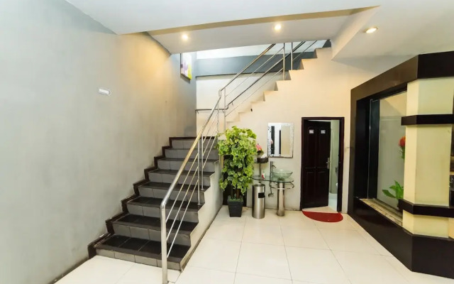 Airy Pelabuhan Makassar Timor 63