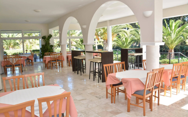 Cavo D'oro Hotel