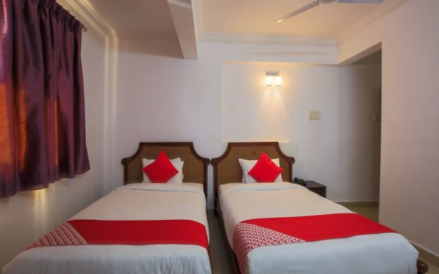 OYO 18647 Pandav City Hotel