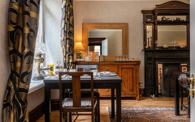 Afon Rhaiadr Country House
