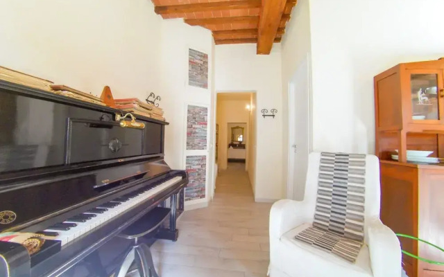 Romantic Piano Apartment