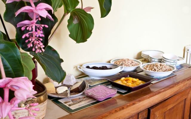 Clos Mirabel Manor B&B