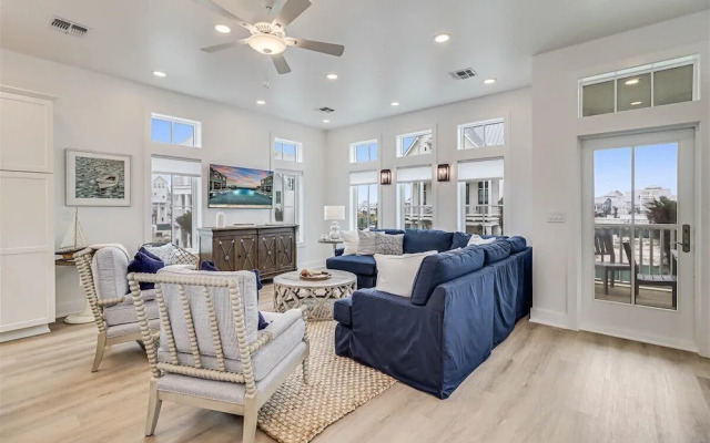 Chillin' the Most 104 SOU