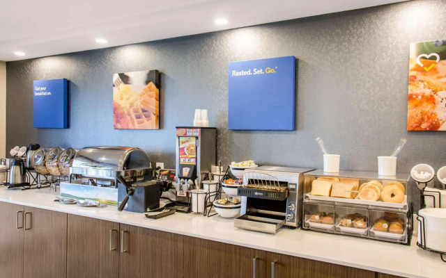 Comfort Inn Aéroport