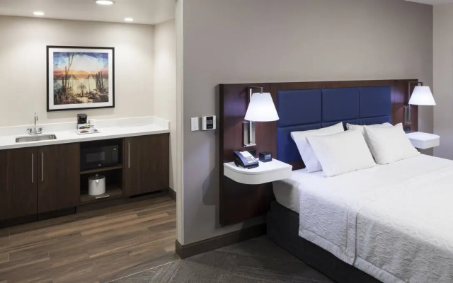 Hampton Inn And Suites Phoenix Downtown