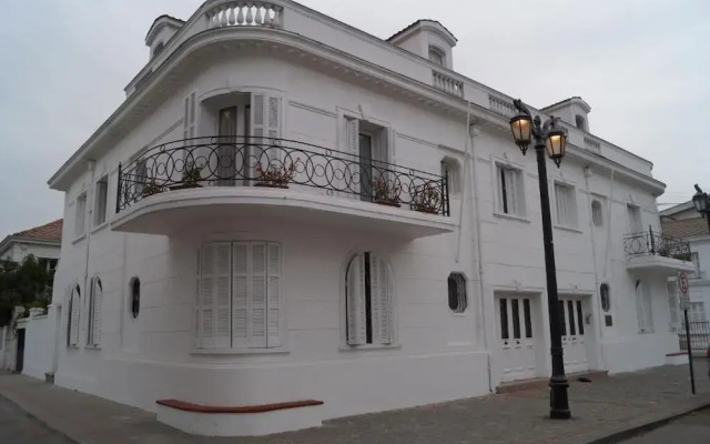 Residencial Metro Republica Santiago