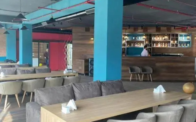 Hotel Qumli Apartment 210