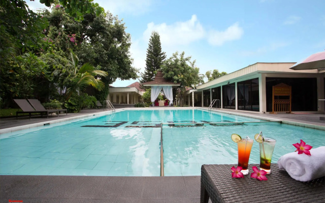 Hotel GRAND ROSELA Yogyakarta