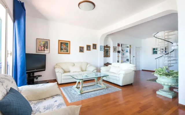 Casa con Terrazza sul Mare all'Addaura by Wonderful Italy