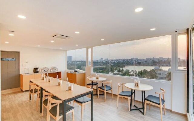 OYO Townhouse 88 Manyata Lake View