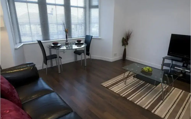Aberdeen Serviced Apartments - The Lodge