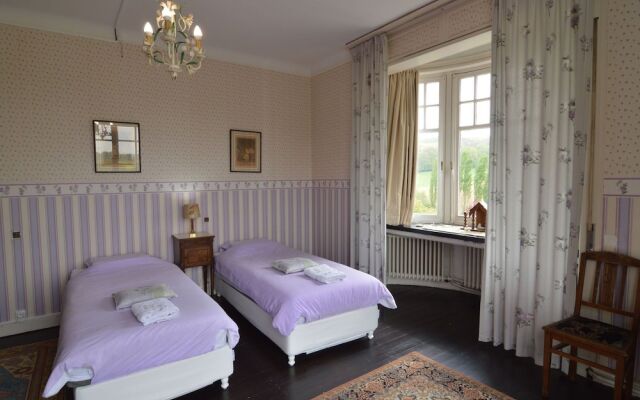 Ravishing Holiday Home in Ronse With Sauna