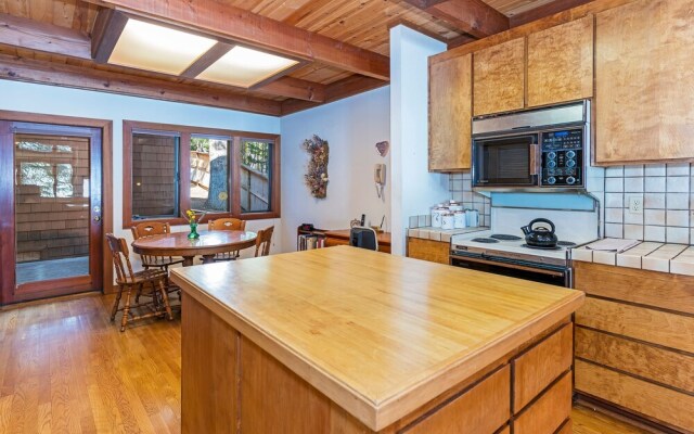 Tahoe Classic by Tahoe Mountain Properties