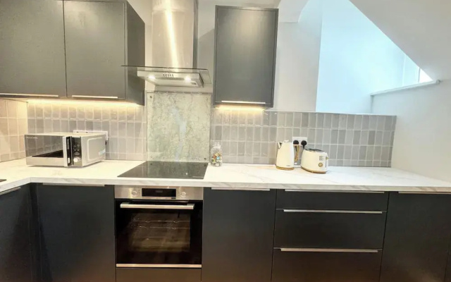 Apartment - Sleeps 2 - Pet Friendly - Parking