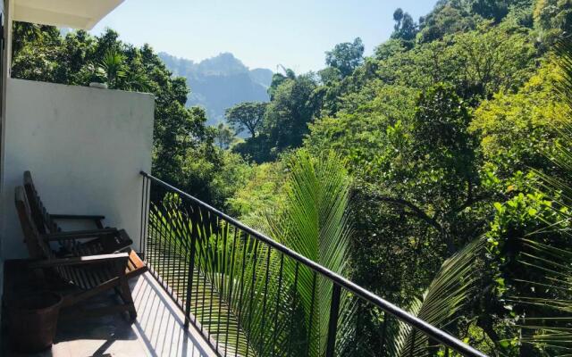 River Splendour Home Stay