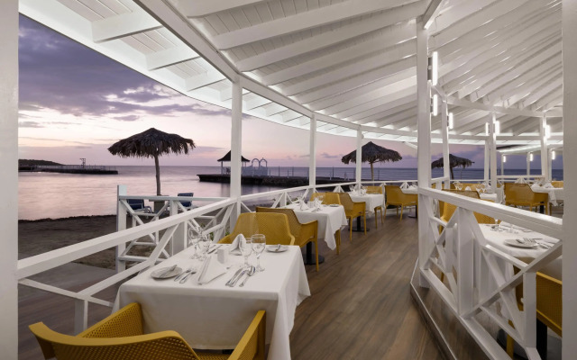 Decameron Club Caribbean Runaway Bay, Ramada All-Inclusive Resort