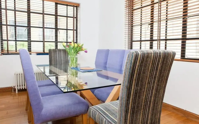4 Bedroom Flat near London Eye