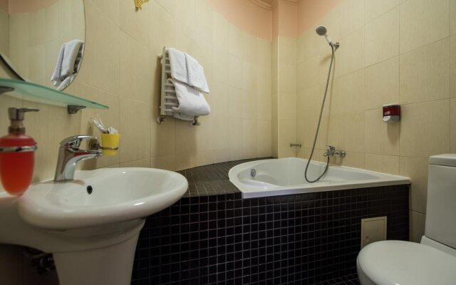 Premium Hotel