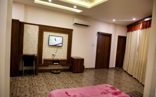 Hotel Khatana Palace