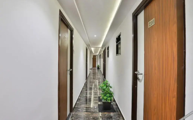 Shreesai Guestline by OYO Rooms
