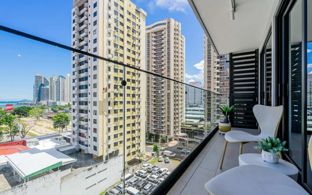 w Premium 1BR w Balcony in San Francisco