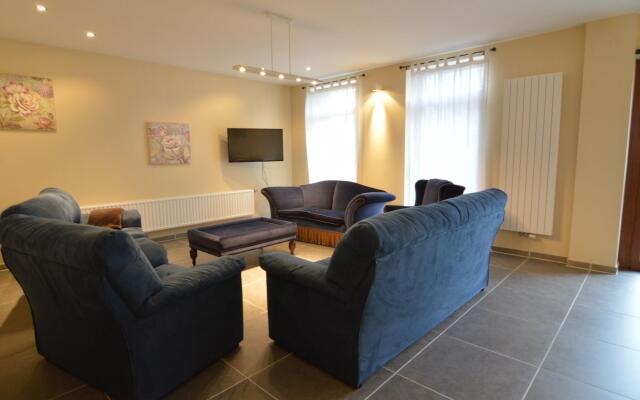 Luxurious Holiday Home in Glabbeek with Garden
