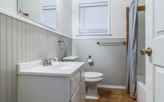 Jefferson Rental Room 2