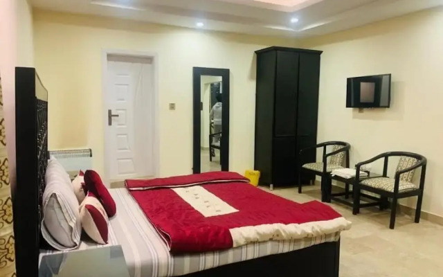 Thikana Hotel