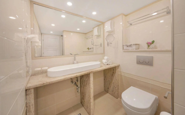 Apartments & Rooms Malo More