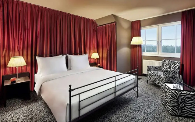 Lindner Na 1/4 Rburgring Motorsport Hotel