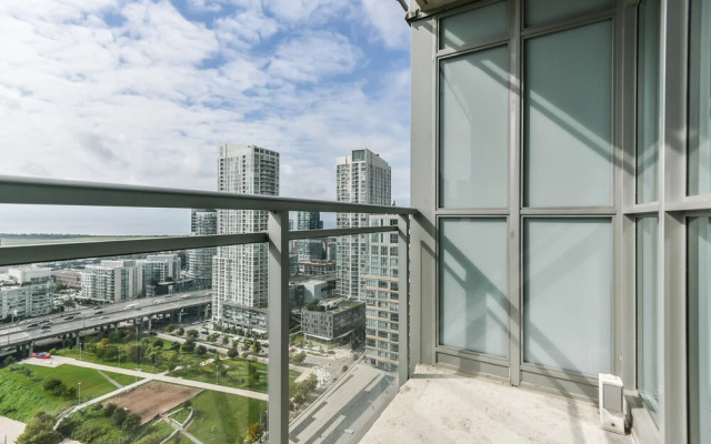 Iceboat Terrace Luxury Condos