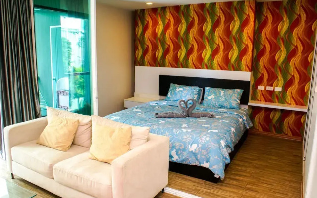 Sixty Six Pattaya Beach Road Apartment