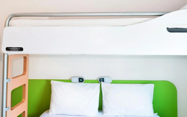 Ibis Budget Semarang Tendean