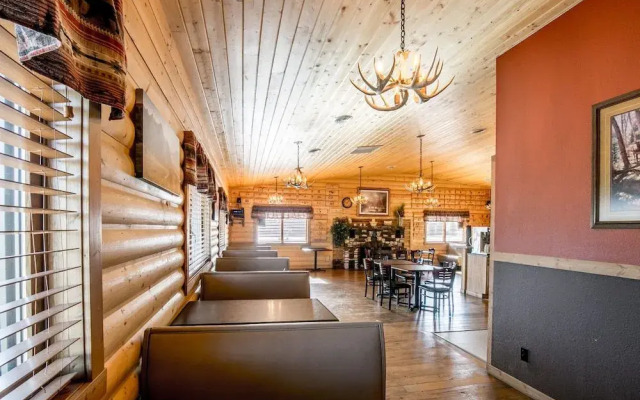Sportsman's Lodge