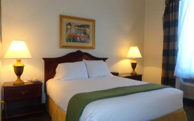 Ruskin Inn Tampa-Sun City Center