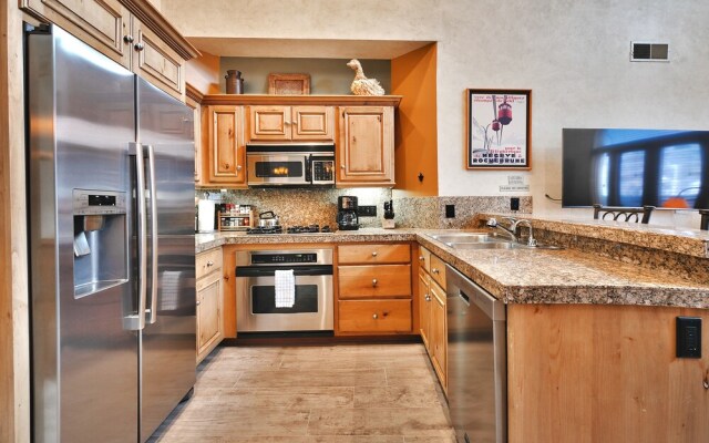 Mogul Mansion by Blueswell