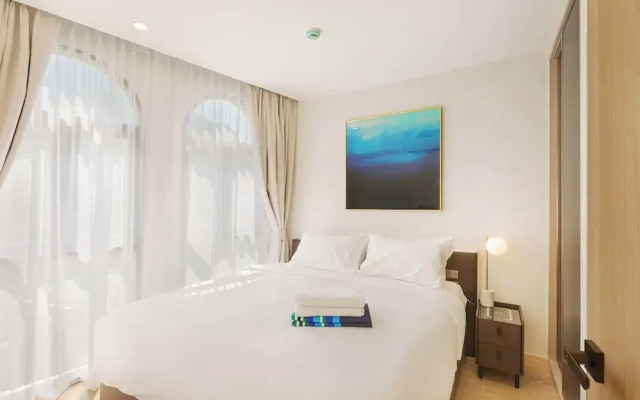 One bedroom Palmetto Condo Karon A512