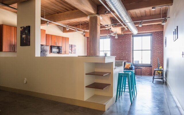 FRONTDESK 1209 Washington Ave Apts Downtown St Louis