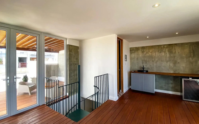 N1 Condos