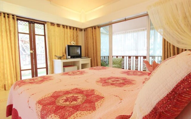 Plumeria Villa & Hideaway Resort