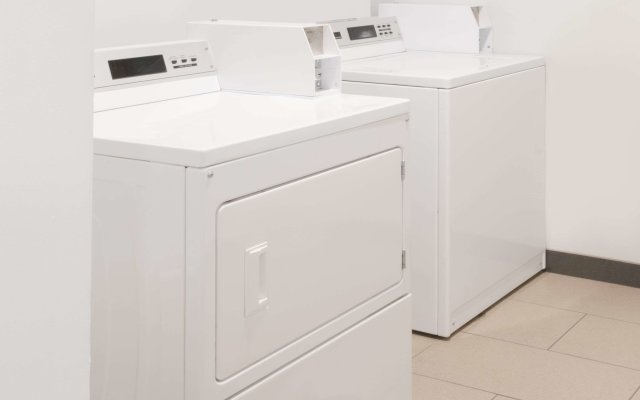 Days Inn by Wyndham Watertown Fort Drum