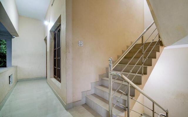 OYO 86248 Shalom Palace