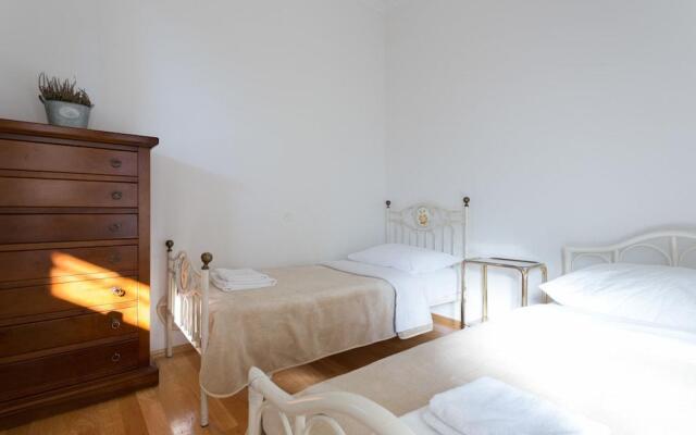 Hedera Estate, Hedera A27