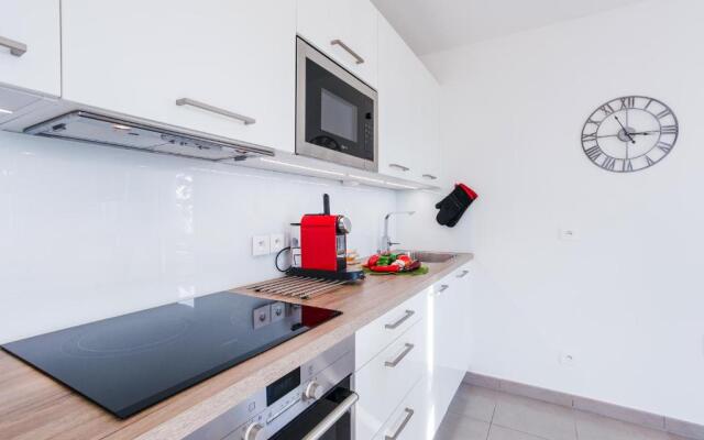 DOMAINE DES ROSES II AP4256 By Riviera Holiday Hom