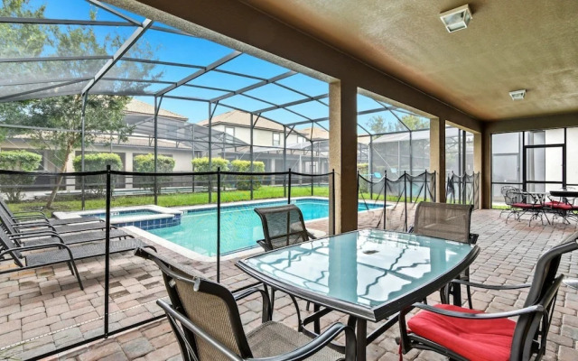 Spacious Getaway With Pool, Near Orlando Parks
