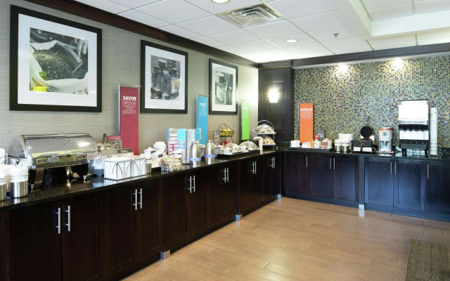 Hampton Inn Atlanta-Town Center/Kennesaw