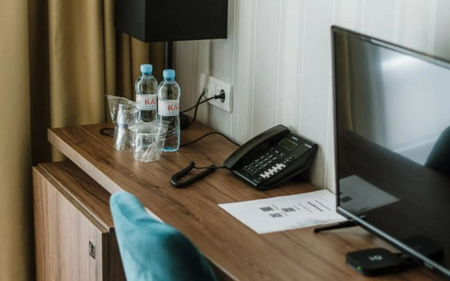 Hotel Nais